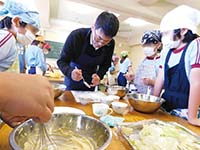 地元野菜を使った調理実習